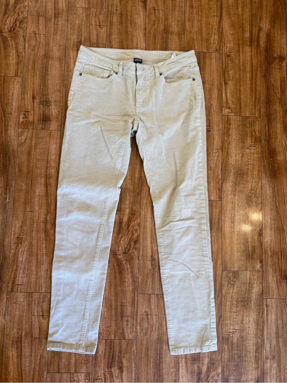 Patagonia Women’s Tan Beige Slim Straight Corduroy Jeans Pants Size 29 - Picture 1 of 12